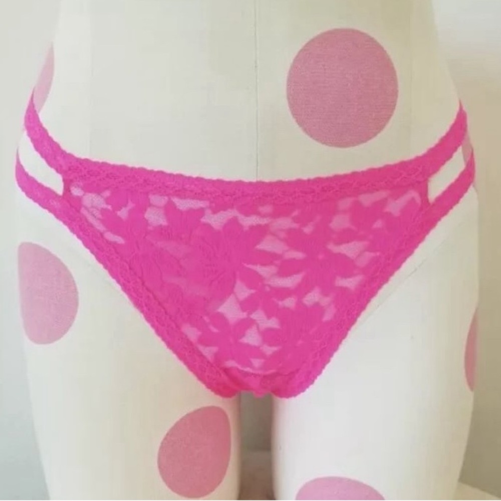 Victoria’s Secret “PINK” Lace Panty NWT size M